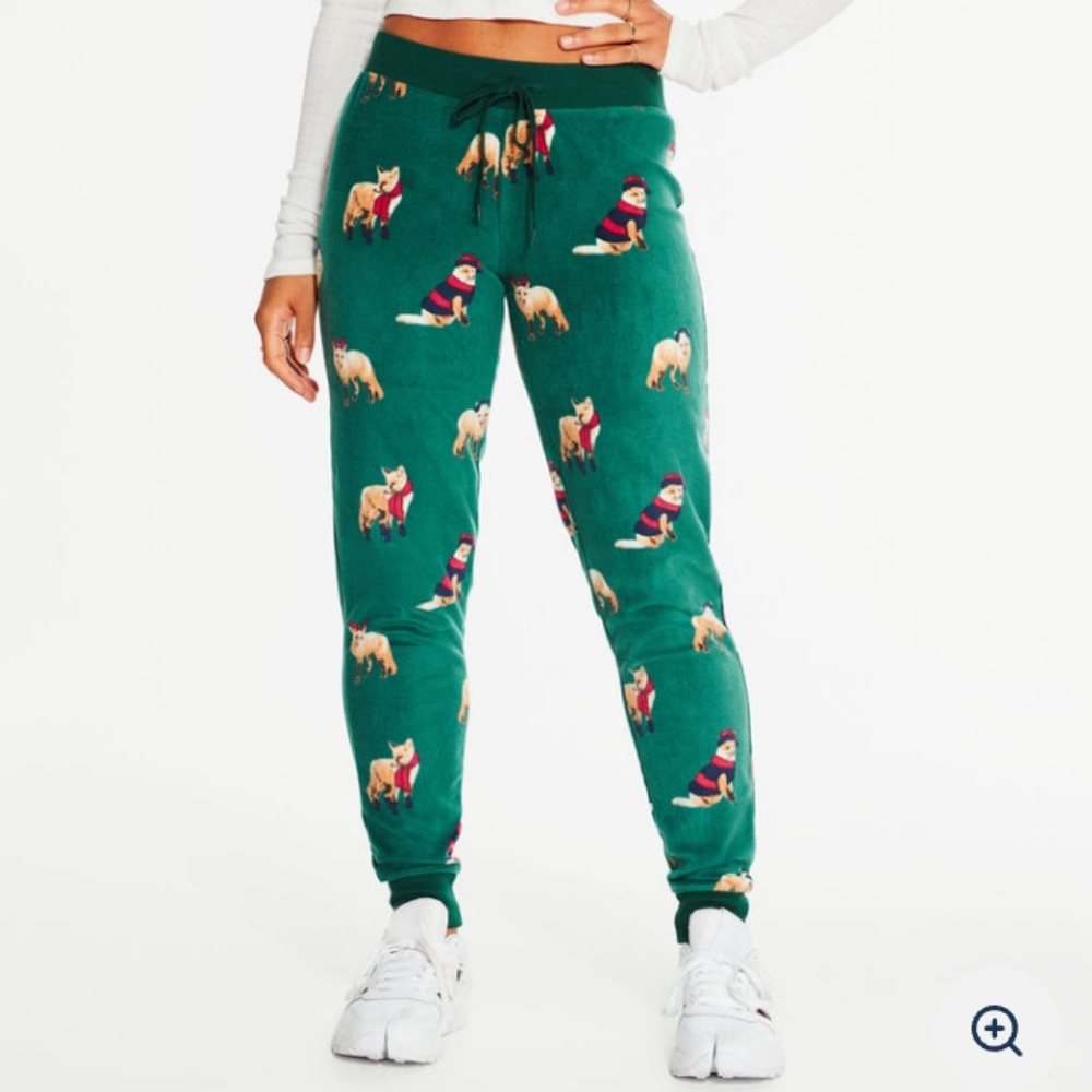 Aeropostale's Winter Foxes Polyfleece Sleep Jogger